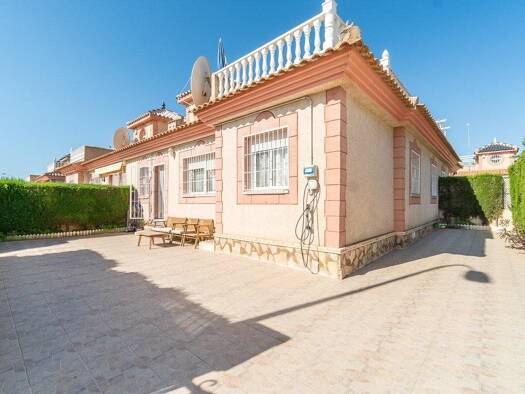 Haus zum Kauf 229.000 € 67 m² 170 m² Grundstück Orihuela-Costa 03189