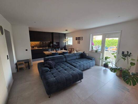 Wohnung zum Kauf 279.000 € 3 Zimmer 76 m² Geschoss 1/2 frei ab sofort Memelstraße 20 Groß-Zimmern 64846