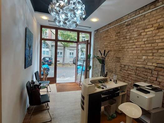 Laden zum Kauf 415.000 € 4 Zimmer 74 m² Verkaufsfläche Frankfurt 60316