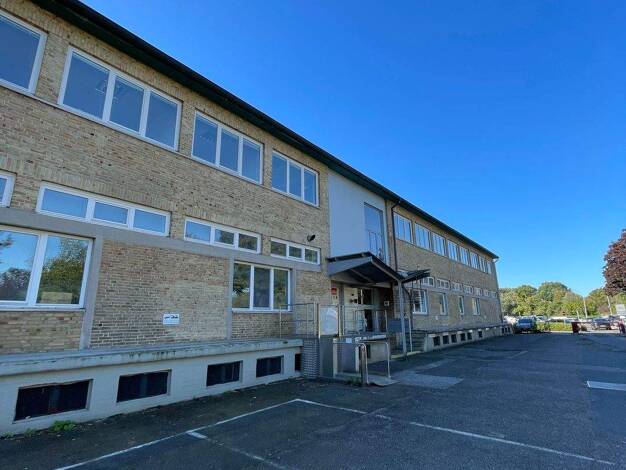 Bürofläche zur Miete provisionsfrei 12,50 € teilbar ab 330 m² Lokstedt Hamburg 22529