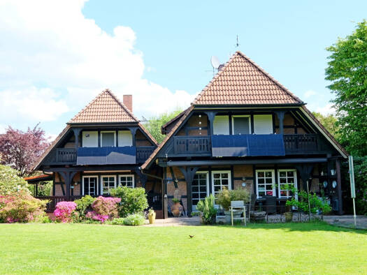 Mehrfamilienhaus zum Kauf 995.000 € 7 Zimmer 229,1 m² 2.475 m² Grundstück frei ab 01.03.2026 Brückenweg 3 c + d Rösrath 51503