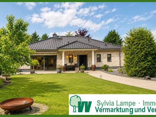 Bungalow zum Kauf provisionsfrei 565.000 € 4 Zimmer 150,7 m² 1.338 m² Grundstück Hohenwarthe 39291