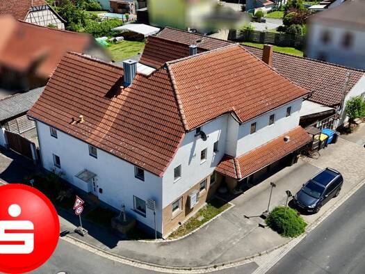 Mehrfamilienhaus zum Kauf 229.000 € 10 Zimmer 375 m² 890 m² Grundstück Bad Königshofen Bad Königshofen i.Grabfeld 97631