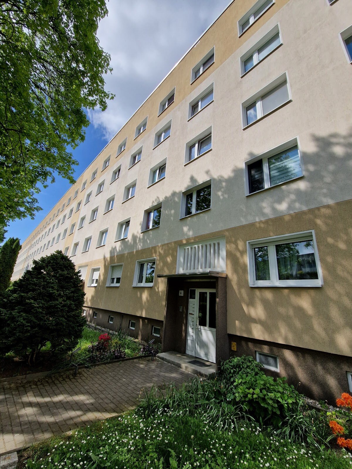 Wohnung zur Miete 337,50 € 3 Zimmer 56,8 m²<br/>Wohnfläche 4.<br/>Geschoss Bernhard-Kellermann-Str. 13 Schilfbreite Magdeburg 39120