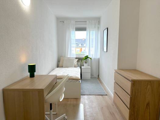 Wohnung zur Miete 615 € 1 Zimmer 10 m² 5. Geschoss frei ab 15.08.2025 Hanauer Landstraße 47 Ostend Frankfurt am Main 60314