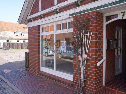 Laden zur Miete 600 € 3 Zimmer 49 m² Verkaufsfläche Cuxhaven 27472