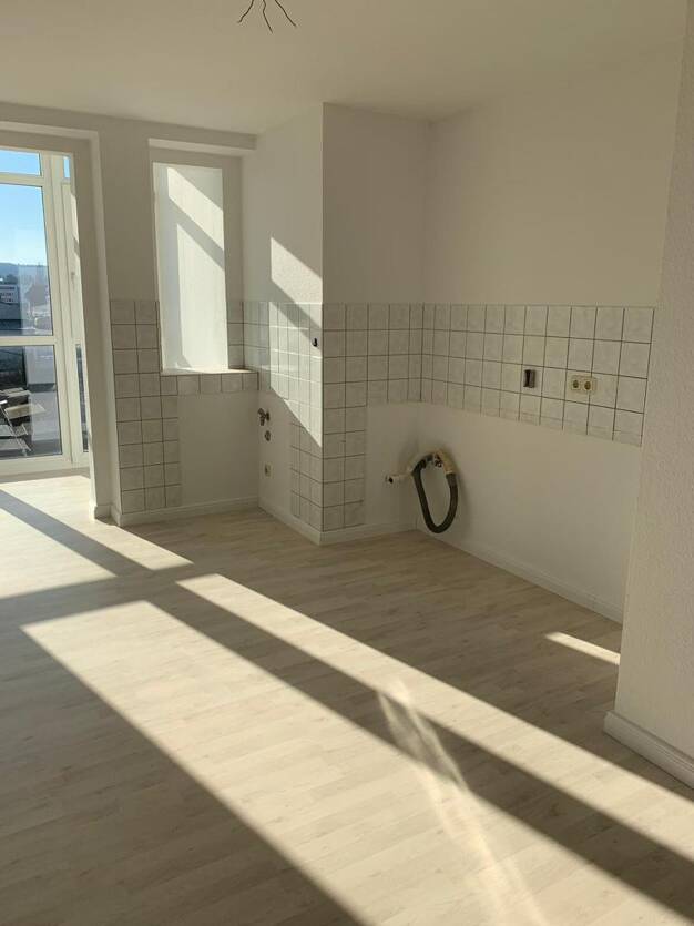 Wohnung zur Miete 318 € 2 Zimmer 61 m² Geschoss 3/4 frei ab sofort Franz-Mehring-Straße 57 Pölbitz 313 Zwickau 08058