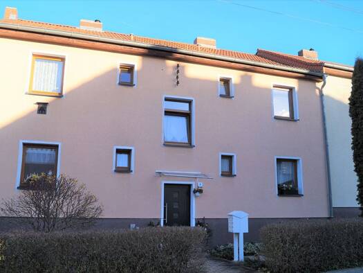 Wohnung zur Miete 290 € 2 Zimmer 41,6 m² 1. Geschoss frei ab sofort Querstraße 5 Pößneck,Stadt Pößneck 07381