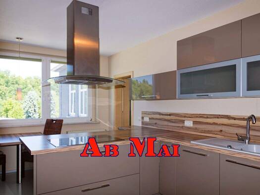 Wohnung zur Miete 650 € 3 Zimmer 126,6 m² 2. Geschoss Reichenbacher Straße 125 Greiz 07973