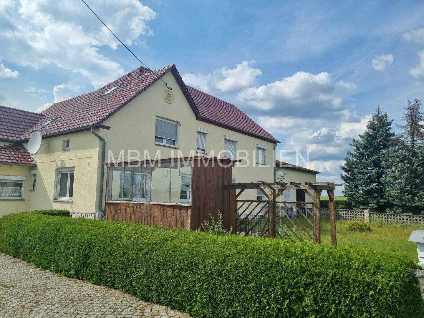 Immobilie in Königsbrück - Traumhaftes Grundstück mit Einfamilienhaus in idyllischer Lage - Bild 2