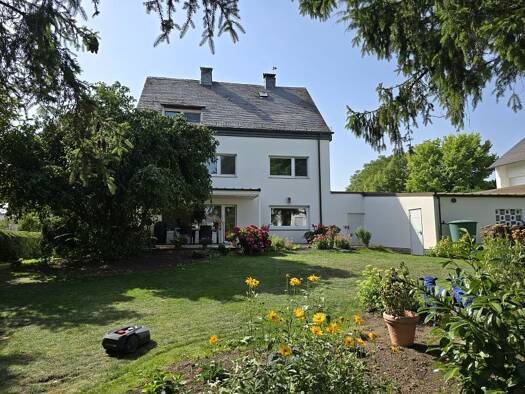 Einfamilienhaus zum Kauf 487.000 € 6 Zimmer 168 m² 885 m² Grundstück Bitburg 54634