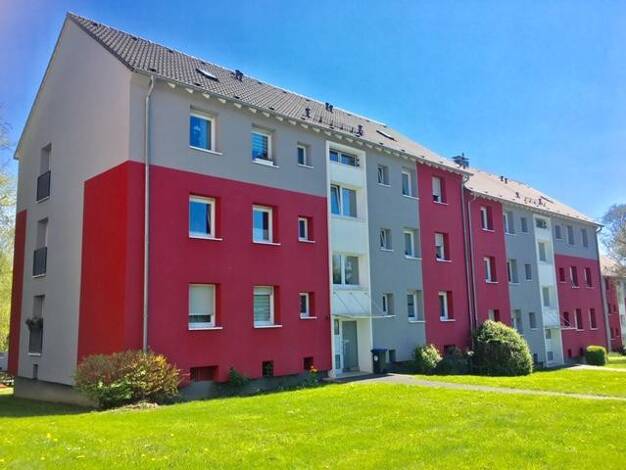 Wohnung zur Miete 654 € 3 Zimmer 68,8 m² 2. Geschoss frei ab 30.10.2026 Löhrerlen 66 Barmen Langerfeld-Mitte 42279