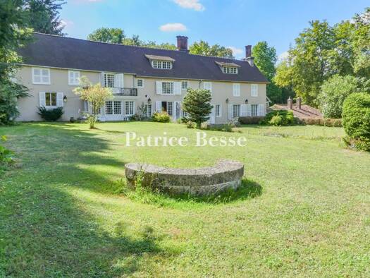 Herrenhaus zum Kauf 1.160.000 € 8 Zimmer 363 m² 66.663 m² Grundstück Condécourt 95450