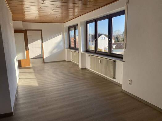 Wohnung zur Miete 700 € 3 Zimmer 88,9 m² 1. Geschoss frei ab sofort Rothenburg Rothenburg ob der Tauber 91541