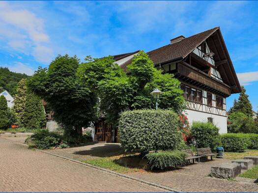 Einfamilienhaus zum Kauf 649.000 € 6 Zimmer 245 m² 305 m² Grundstück Gailingen am Hochrhein 78262