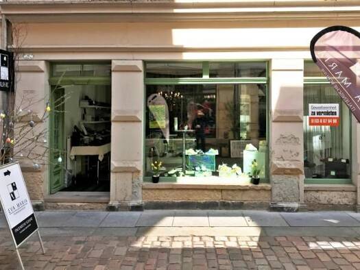 Laden zur Miete 400 € 1,5 Zimmer 70 m² Verkaufsfläche Pirna 01796