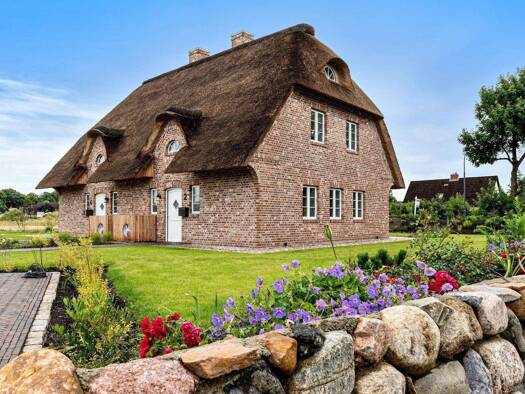 Doppelhaushälfte zum Kauf provisionsfrei 1.150.000 € 8 Zimmer 224 m² 939 m² Grundstück frei ab sofort Garding 25836