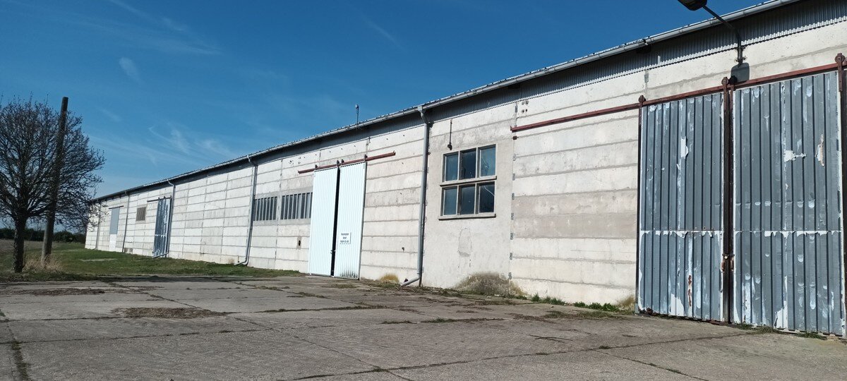 Lagerhalle zum Kauf 920.000 € 6.360 m²<br/>Lagerfläche Zehbitz Zehbitz 06369