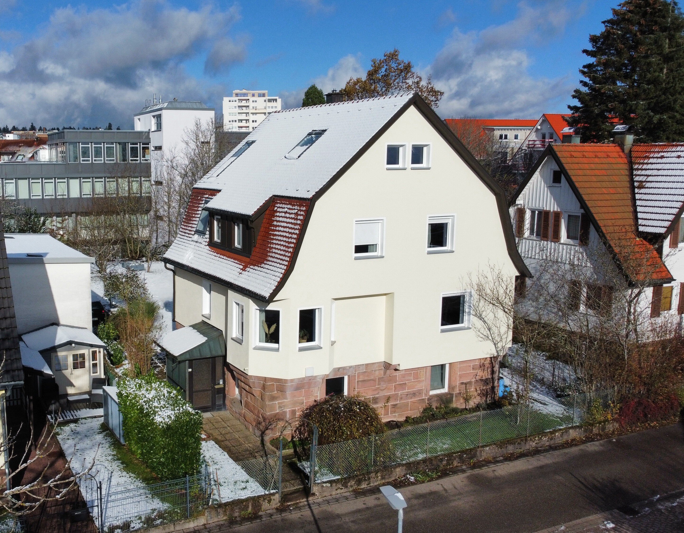 Wohn- und Geschäftshaus zum Kauf als Kapitalanlage geeignet 749.000 € 277 m²<br/>Fläche 1.214 m²<br/>Grundstück Freudenstadt Freudenstadt 72250