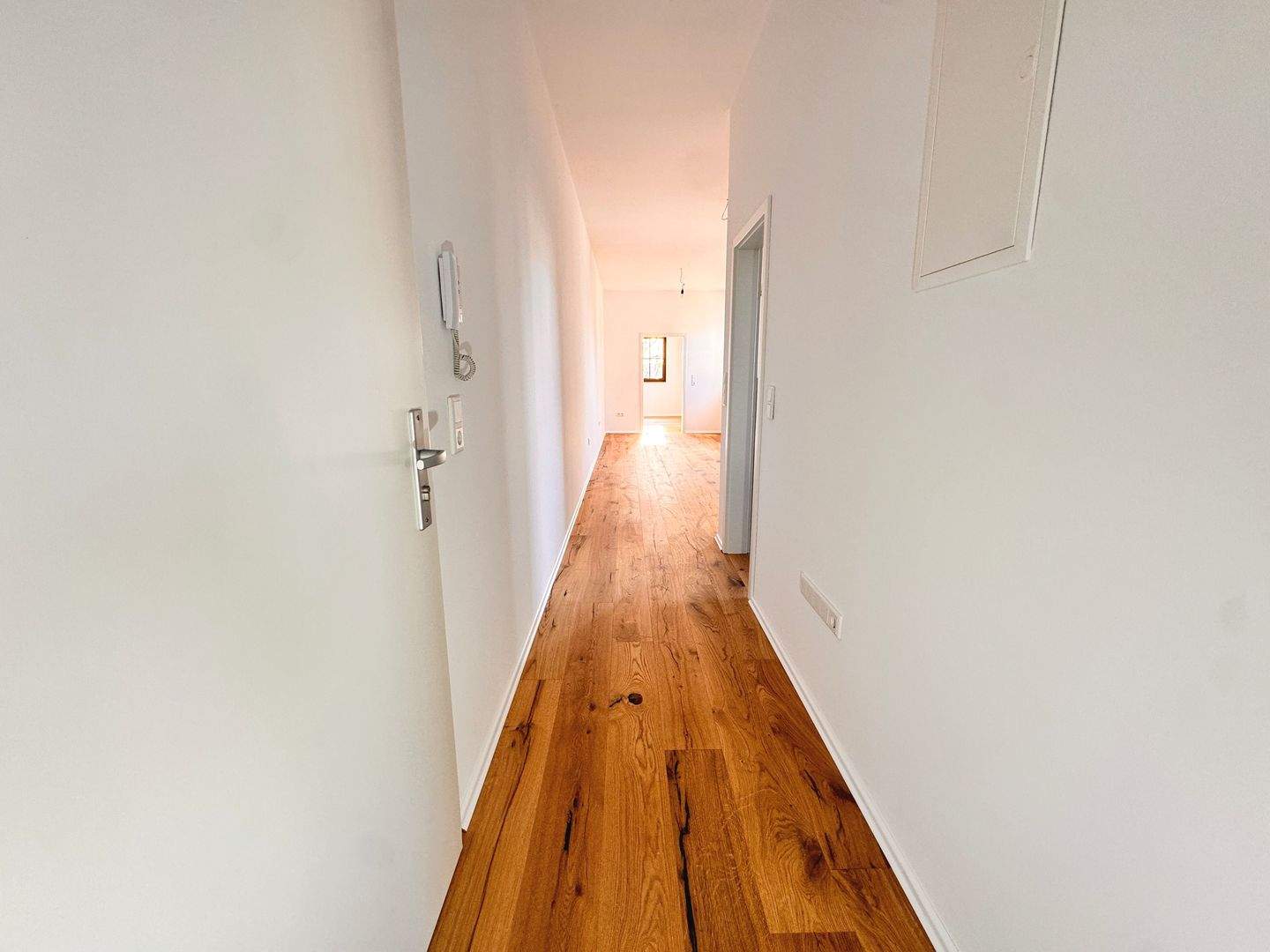 Immobilie in Heßdorf - Provisionsfrei - Renovierte 3 Zimmer Wohnung mit Stellplatz in Heßdorf - Bild 0