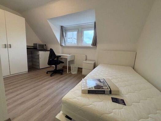 Studio zur Miete 360 € 1 Zimmer 16 m² 1. Geschoss Paulinenstraße 71 Friedrichshafen 88045