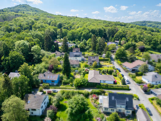 Bungalow zum Kauf 616.000 € 6 Zimmer 202 m² 937 m² Grundstück Thomasberg Königswinter 53639
