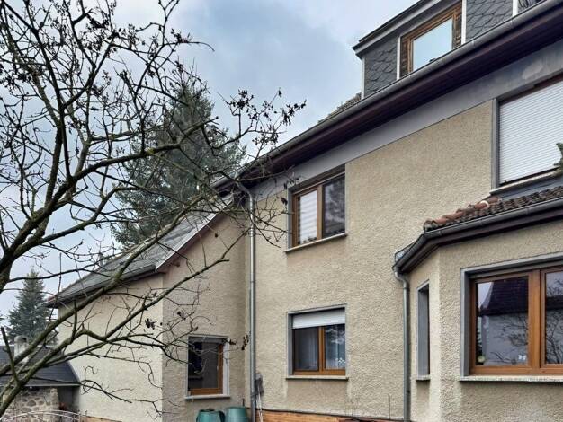Mehrfamilienhaus zum Kauf 300.000 € 8 Zimmer 246 m² 1.228 m² Grundstück Spremberg 03130
