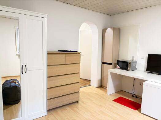 Studio zur Miete 450 € 1 Zimmer 28 m² UG frei ab sofort Reisigstraße 11 Haundorf Herzogenaurach 91074