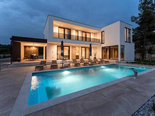 Haus zum Kauf 1.250.000 € 6 Zimmer 296 m² Porec Luka