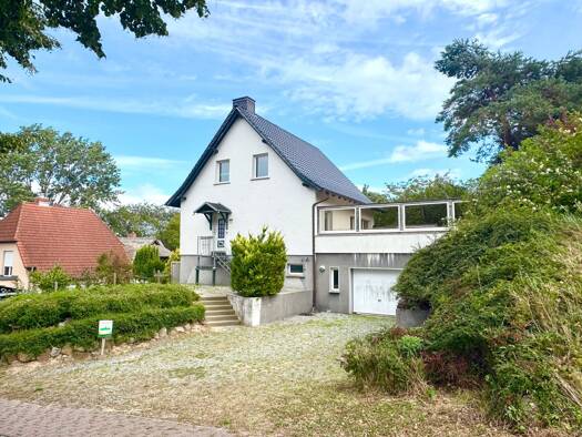 Haus zum Kauf 398.000 € 7 Zimmer 200 m² 1.580 m² Grundstück Grüner Weg 3 Buschvitz Buschvitz 18528