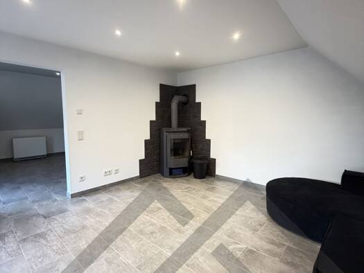 Wohnung zur Miete 700 € 2 Zimmer 60,2 m² Schwarzenbach Homburg / Schwarzenbach 66424