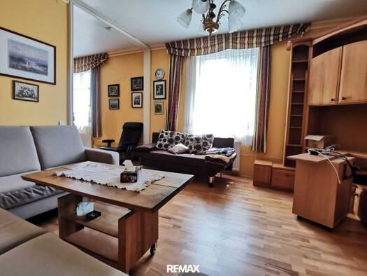 Mehrfamilienhaus zum Kauf 398.000 € 15 Zimmer 360 m² 770 m² Grundstück Lanzendorf 2130