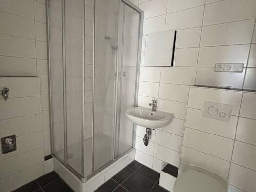 Wohnung zur Miete 375 € 3 Zimmer 68 m² 4. Geschoss Jenaer Straße 39 Lusan Gera 07549