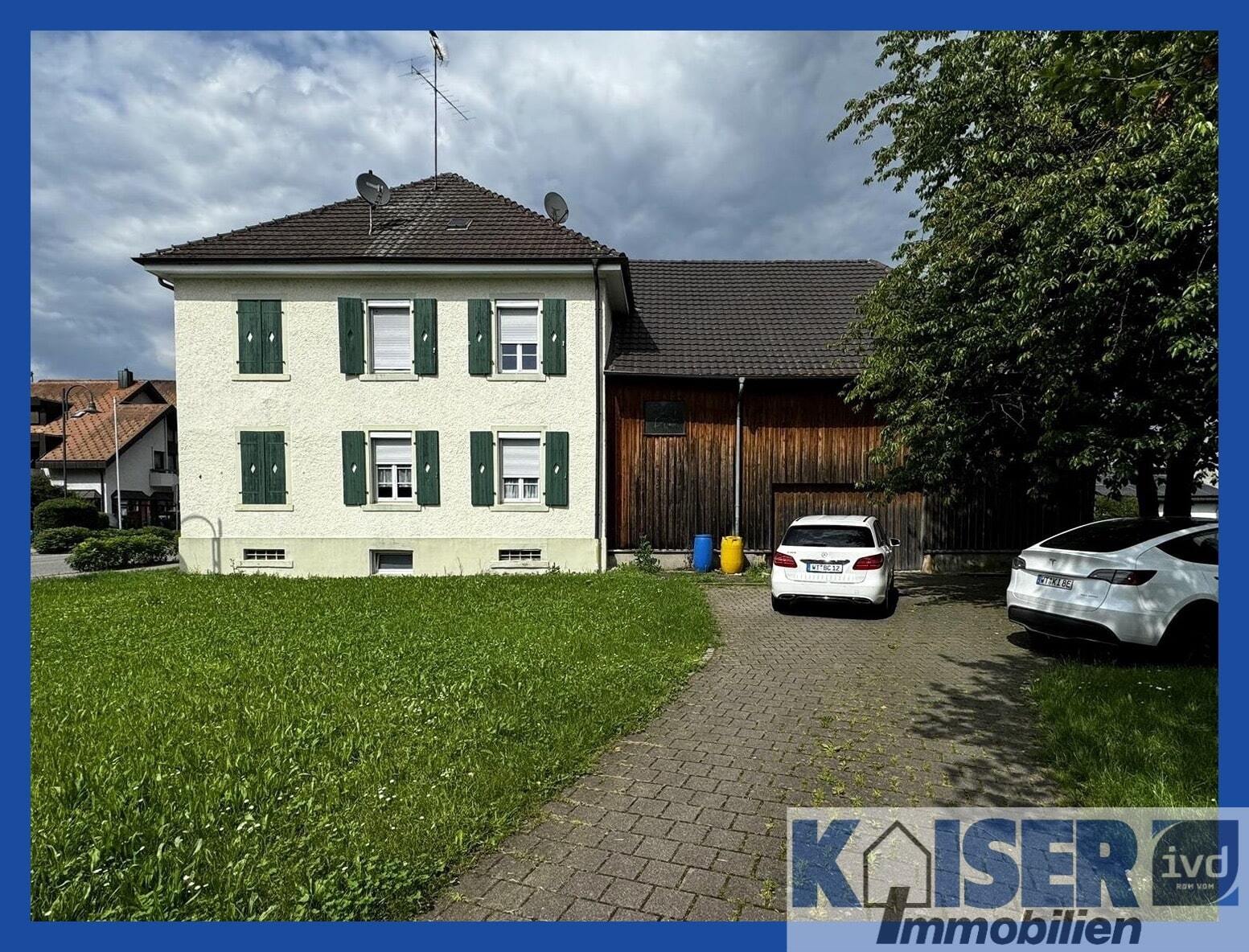 Mehrfamilienhaus zum Kauf 349.000 € 10 Zimmer 200 m²<br/>Wohnfläche 1.800 m²<br/>Grundstück Erzingen Klettgau 79771