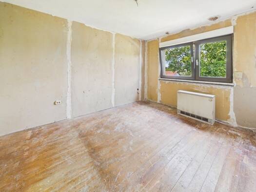 Einfamilienhaus zum Kauf 164.000 € 7 Zimmer 110,6 m² 412 m² Grundstück Oberschefflenz Schefflenz 74850