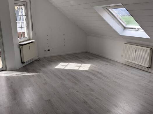 Wohnung zur Miete 840 € 4,5 Zimmer 94 m² Geschoss 1/2 frei ab sofort Hertingshausen Baunatal 34225