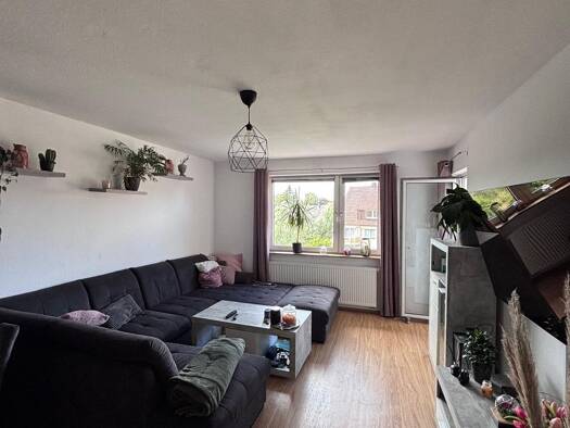 Wohnung zur Miete 540 € 3 Zimmer 68,9 m² Geschoss 2/3 frei ab 01.11.2026 Körnerstraße 2 A Nordenham Nordenham 26954