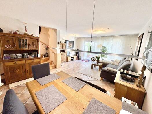 Reihenmittelhaus zum Kauf 618.000 € 6 Zimmer 131 m² 948 m² Grundstück Wiesbaden 65189