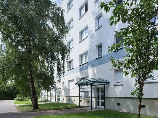 Wohnung zur Miete 395 € 4 Zimmer 65,8 m² 4. Geschoss Querfurter Straße 2 Silberhöhe Halle (Saale) 06132