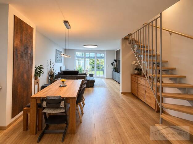 Reihenmittelhaus zur Miete 2.250 € 5 Zimmer 150,7 m² 106 m² Grundstück Flörsheim Flörsheim 65439