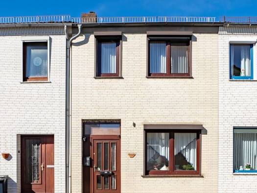 Reihenmittelhaus zum Kauf 199.000 € 3 Zimmer 95 m² 77 m² Grundstück frei ab sofort Westend West 28217