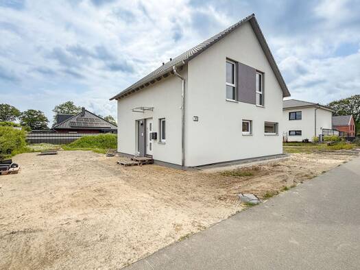 Haus zur Miete - Erstbezug 1.700 € 4 Zimmer 134 m² 670 m² Grundstück frei ab sofort Beverstedt Beverstedt 27616