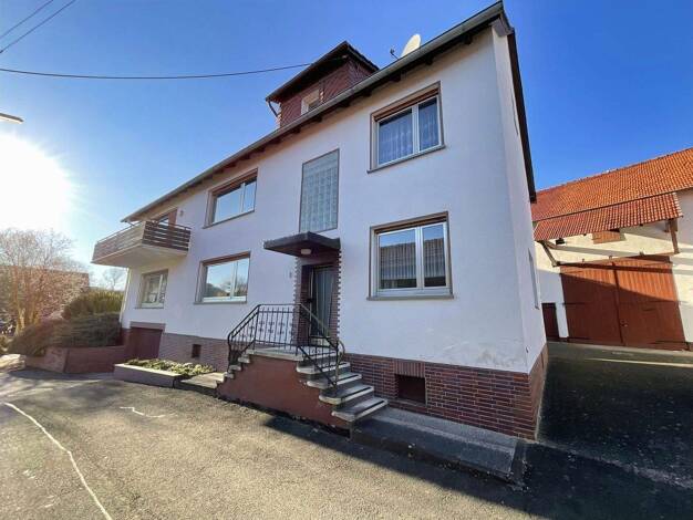 Haus zum Kauf 180.000 € 7 Zimmer 202 m² 3.269 m² Grundstück Oetmannshausen Wehretal 37287