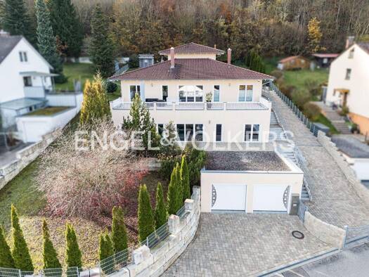 Einfamilienhaus zum Kauf 895.000 € 4 Zimmer 190 m² 1.470 m² Grundstück frei ab 01.04.2026 Treuchtlingen 91757