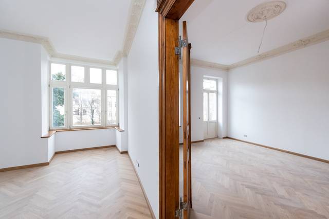 Wohnung zum Kauf provisionsfrei 400.000 € 4 Zimmer 160 m²<br/>Wohnfläche ab sofort<br/>Verfügbarkeit Juliot-Curie-Platz Altstadt Halle (Saale) 06108