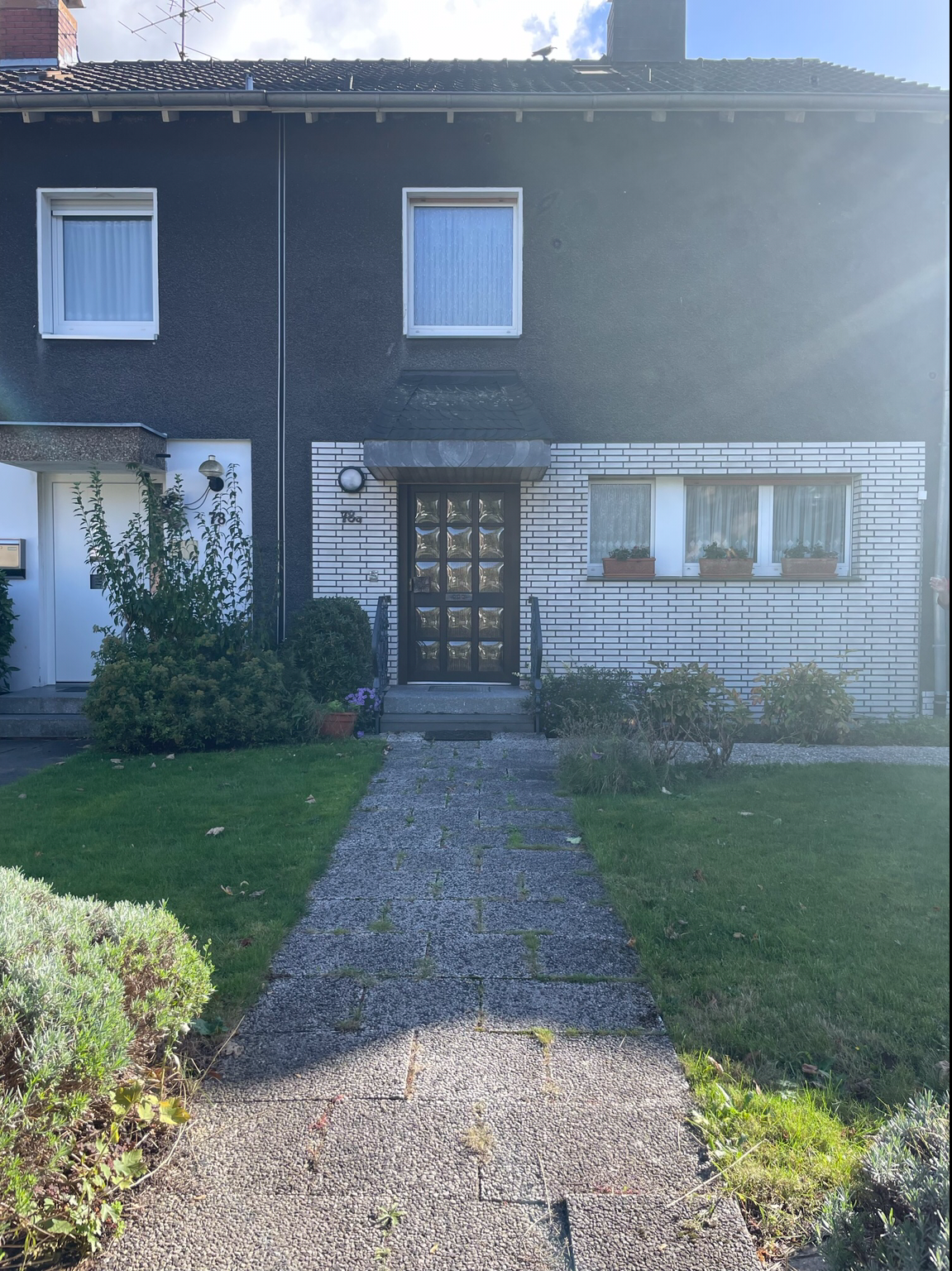 Mehrfamilienhaus zum Kauf 335.000 € 4 Zimmer 130 m²<br/>Wohnfläche 575 m²<br/>Grundstück Gatherhof Krefeld 47804