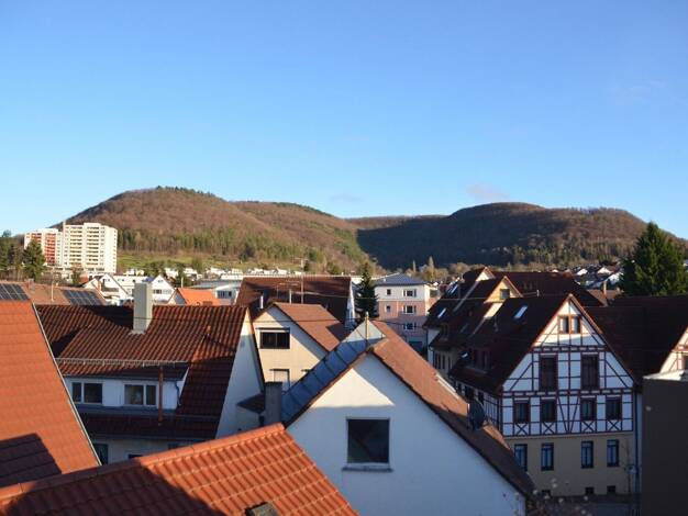Maisonette zum Kauf provisionsfrei 400.000 € 4 Zimmer 118 m² 3. Geschoss frei ab 01.09.2026 Eningen Eningen unter Achalm 72800