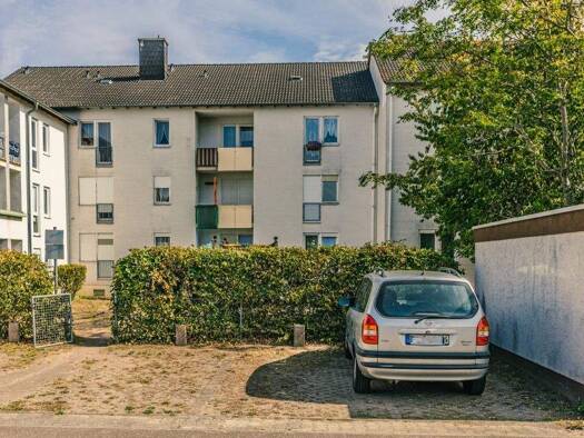 Wohnung zur Miete nur mit Wohnberechtigungsschein 457 € 3 Zimmer 74,7 m² 1. Geschoss frei ab 15.02.2026 Richard-Wagner-Straße 48 Haßloch 67454