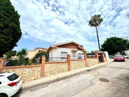 Chalet zum Kauf 1.060.000 € 3 Zimmer 114 m² 347 m² Grundstück Málaga 29018