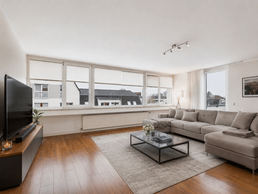 Wohnung zum Kauf 299.000 € 3 Zimmer 89,9 m² 4. Geschoss Koburger Straße 48 Connewitz Süd 04277